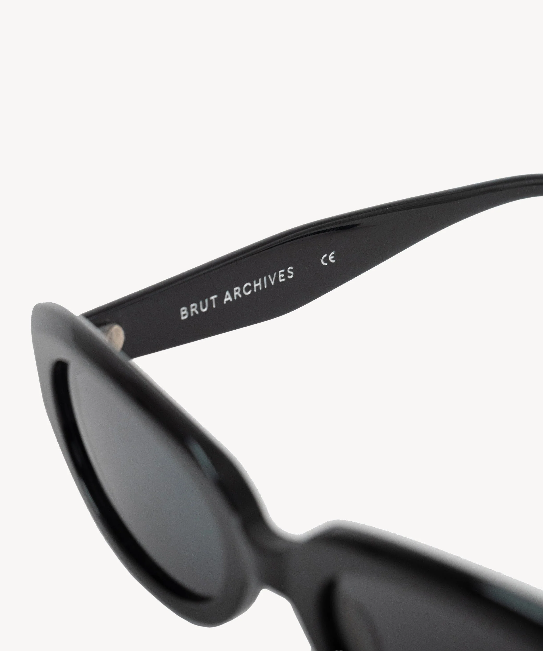 CAT'S EYES SUNGLASSES - Image 4