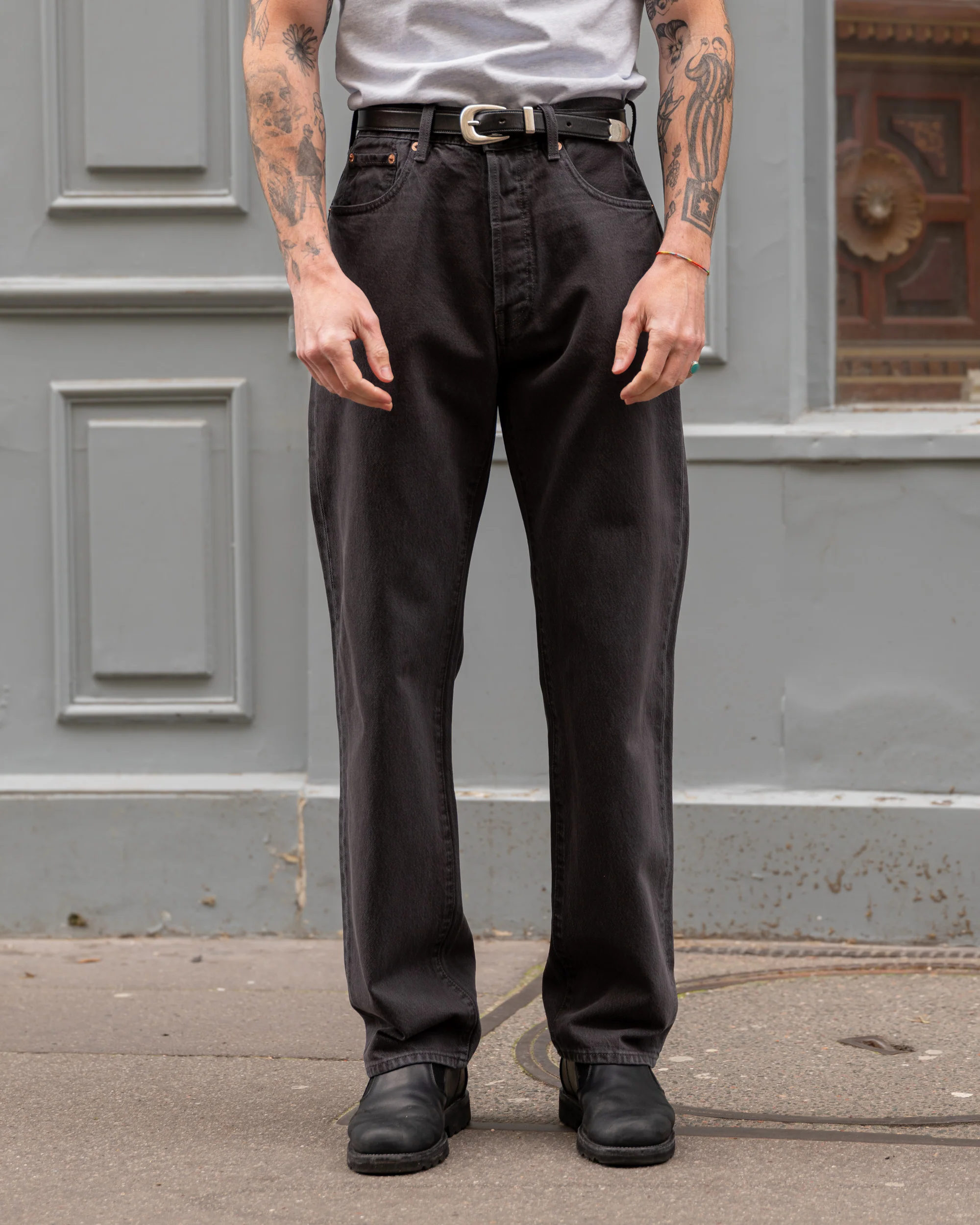 THE CLASSIC DENIM - Image 3