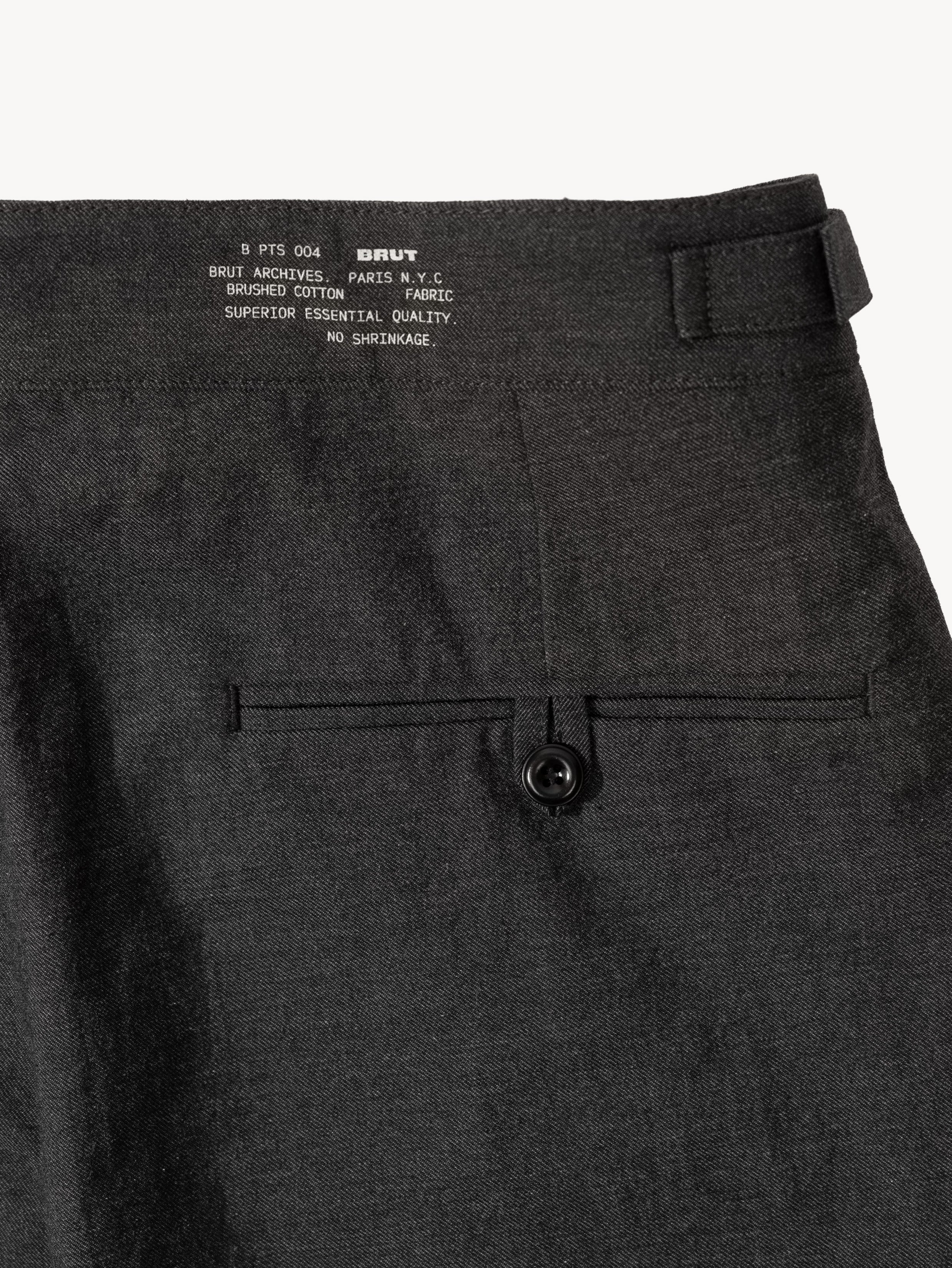 THE ONE PLEAT PANTS - Image 7