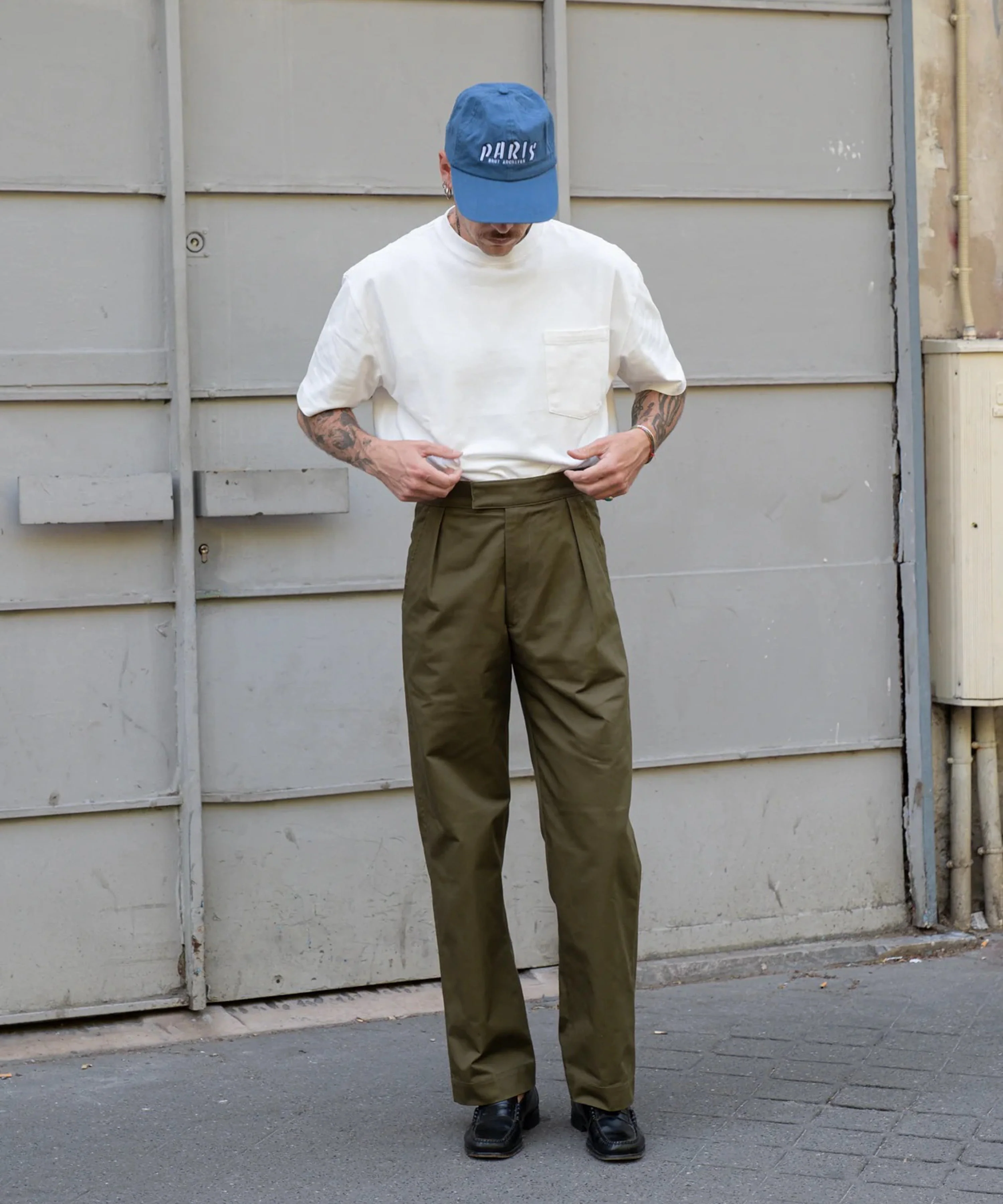 THE ONE PLEAT PANTS - Image 2