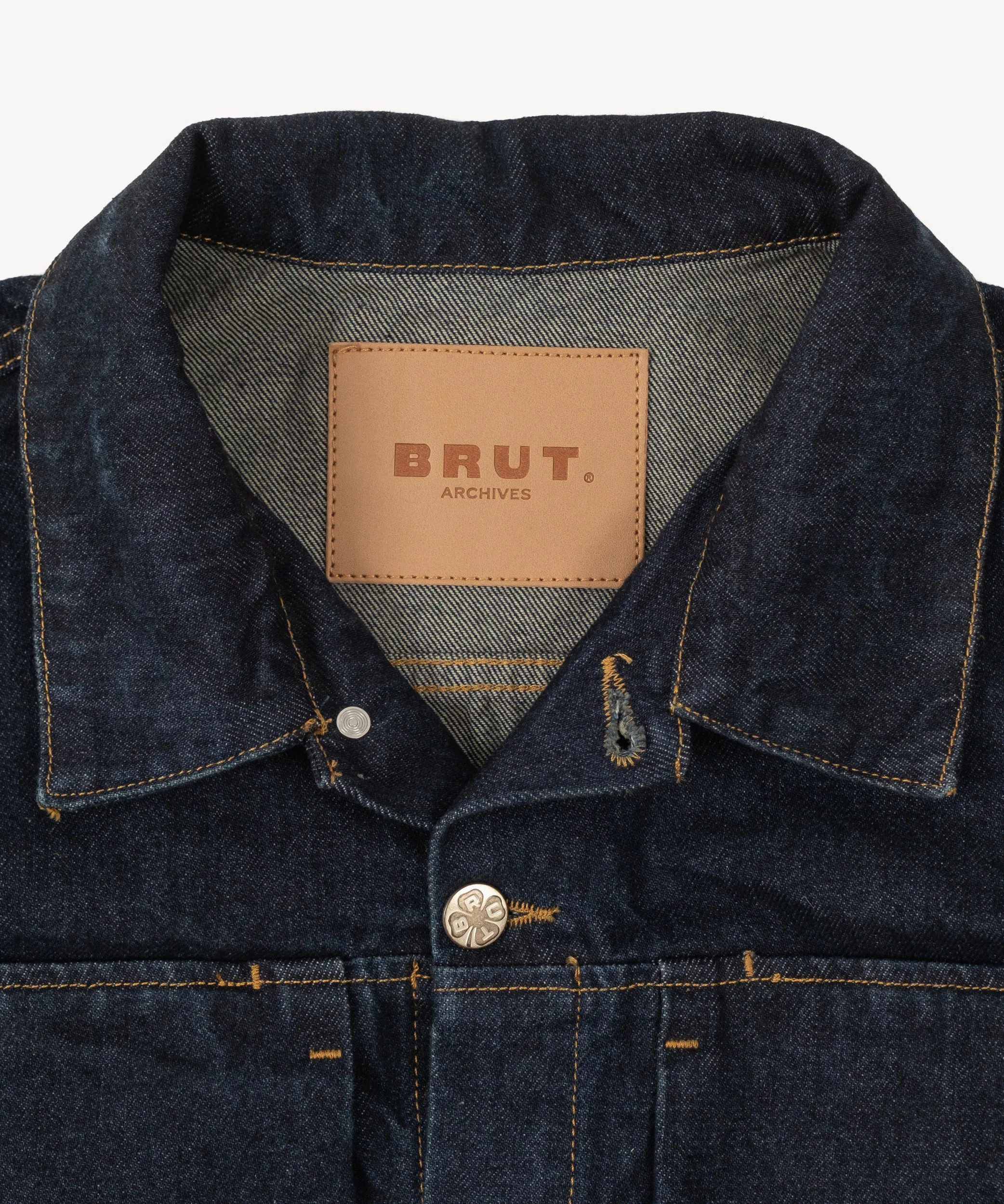 THE PLEATED DENIM JACKET - Image 4