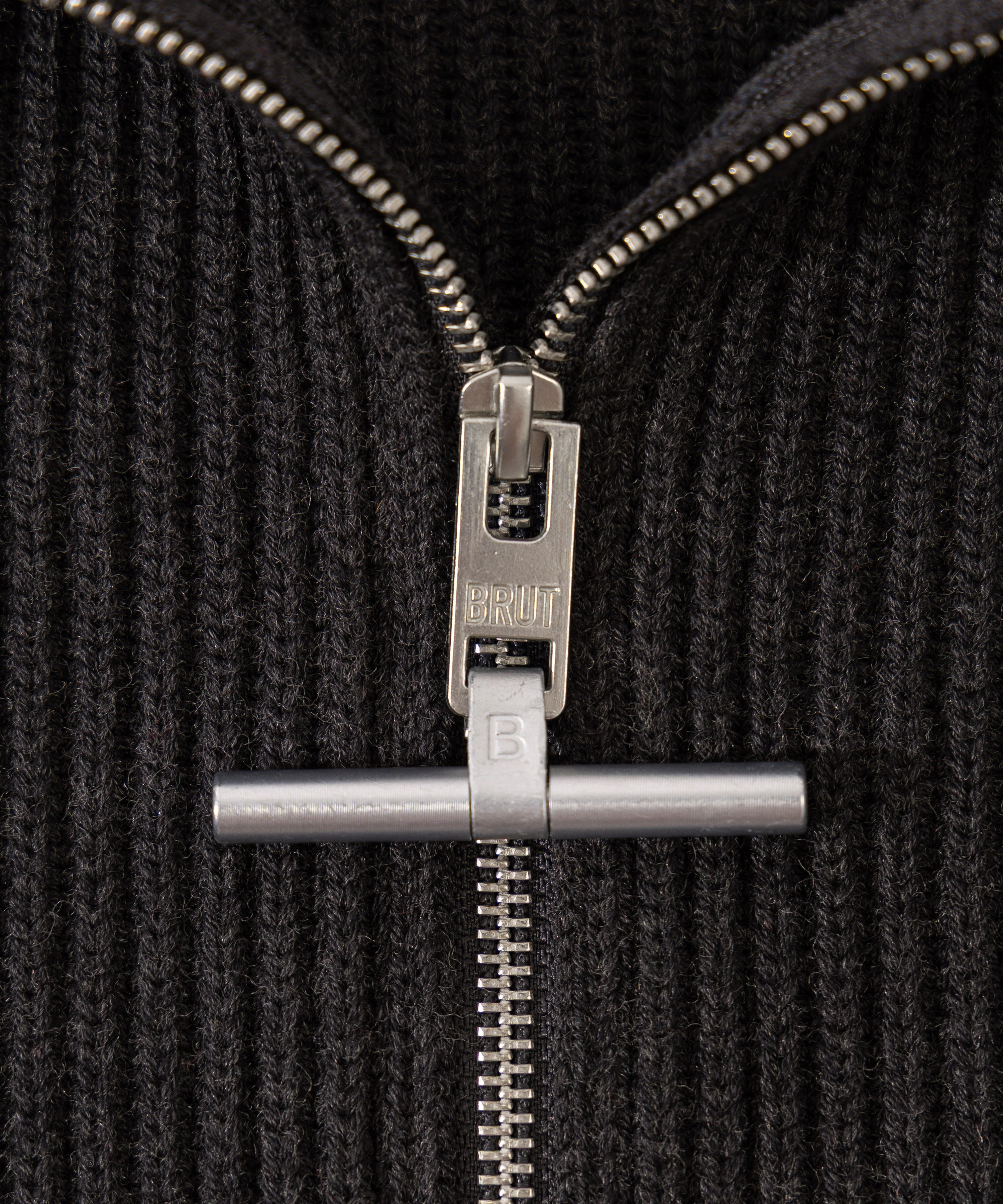 THE TRUCKER SWEATER - Image 5