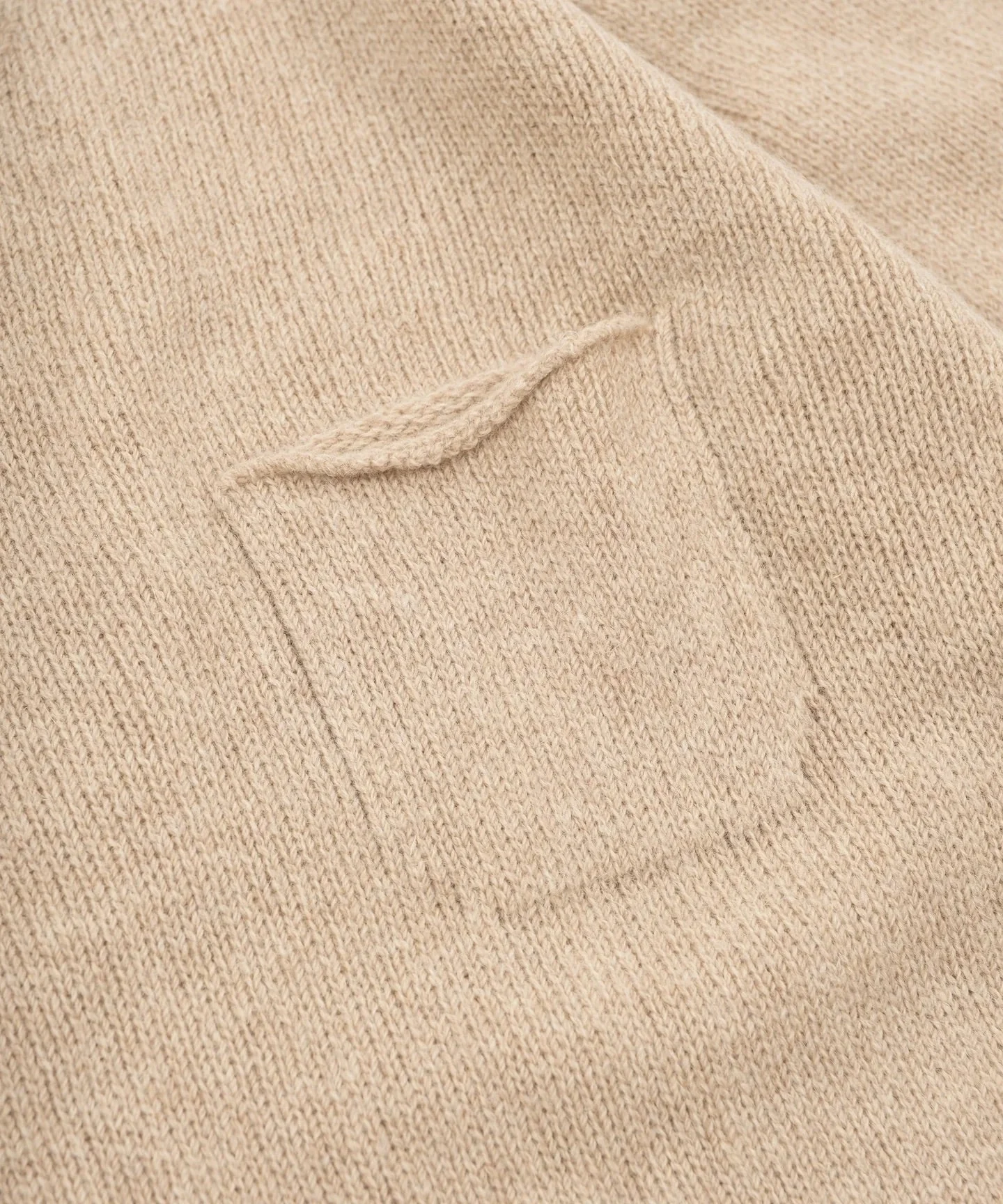 THE V-NECK SHETLAND - Image 6