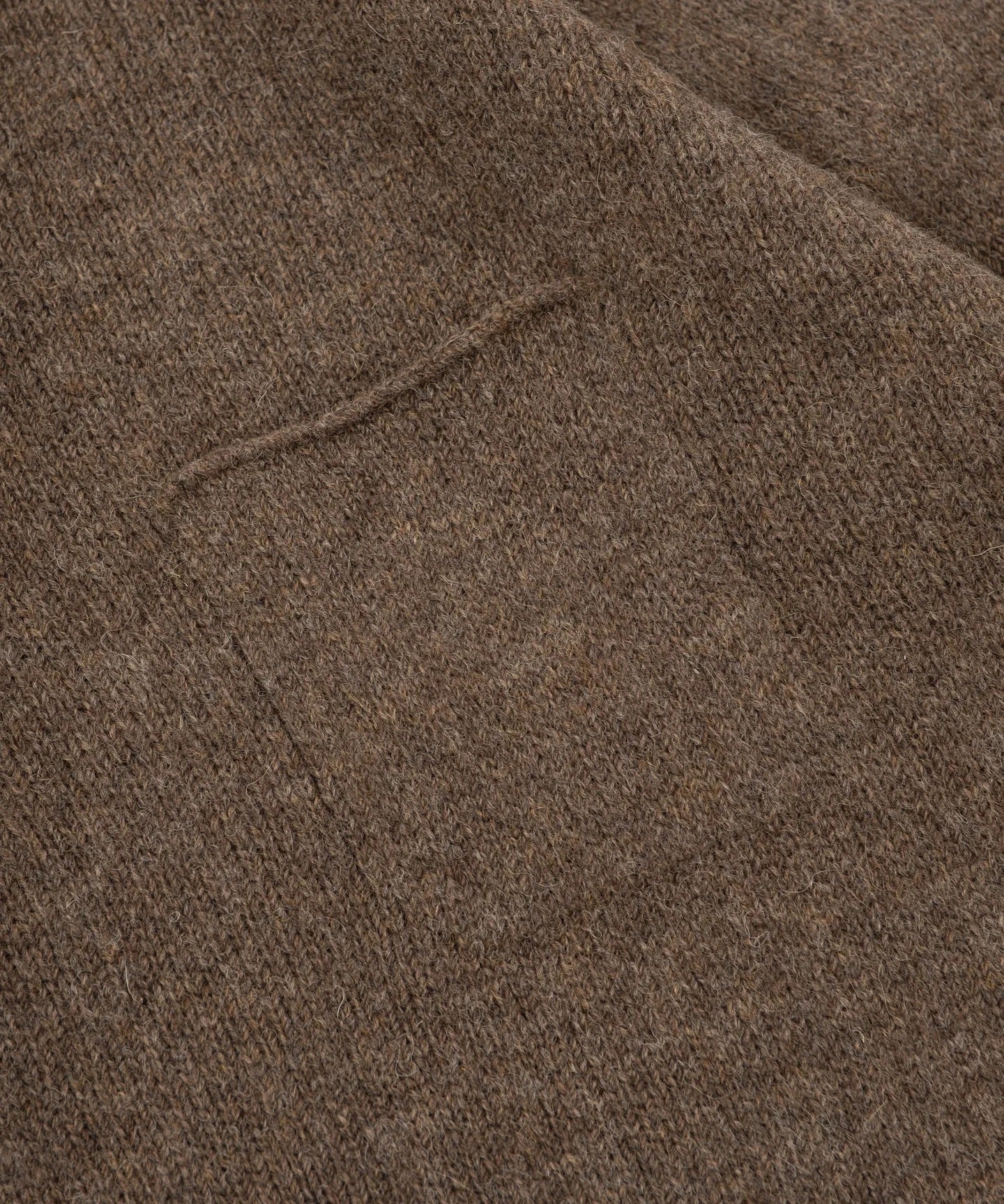THE V-NECK SHETLAND - Image 6