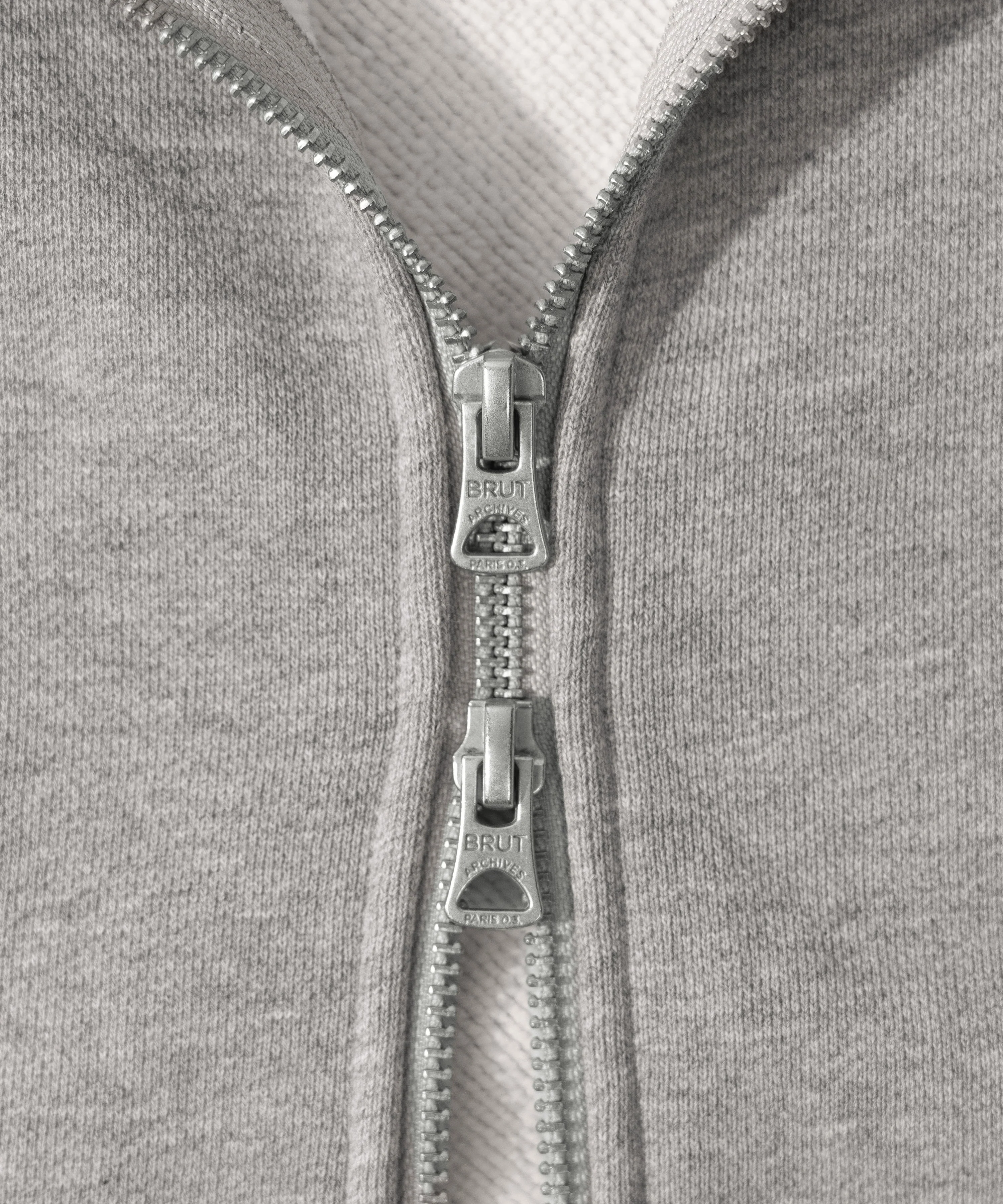THE ZIP SWEAT - Image 7